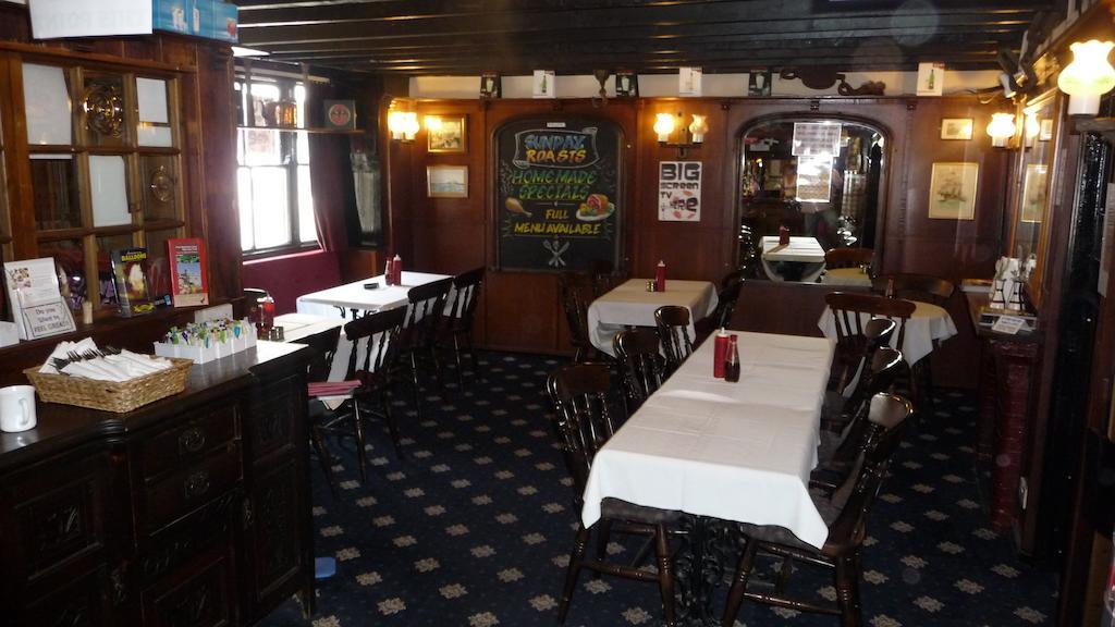 Kings Arms Hotel Penryn Luaran gambar
